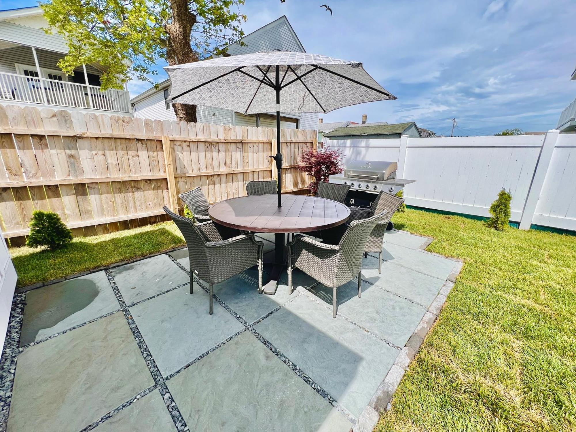 Unique Wildwood 3 Bedroom 1,5 Ba Entire House In The Heart Of Wildwood! Bagian luar foto